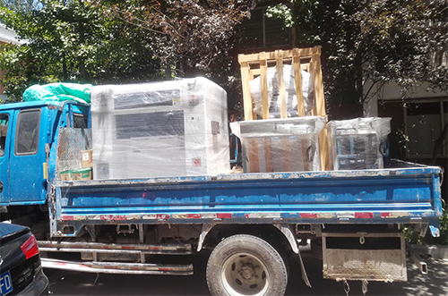 淮南客戶SMT設備專車送貨，貨到上門安裝調(diào)試