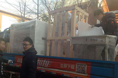 上?？蛻鬝MT設(shè)備專車送貨，貨到上門安裝調(diào)試